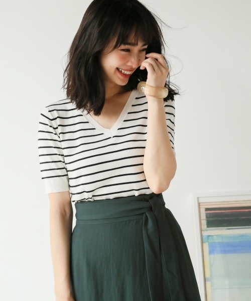 A part by（アパートバイ）の「洗える/14GクールミストVPOニット/SS　793361（ニット/セーター・レディース・ホワイト/ブラック/ベージュ/グリーン/ライトパープル/グレー/レッド/ホワイト系その他・MEDIUM/LARGE）」の2枚目の写真