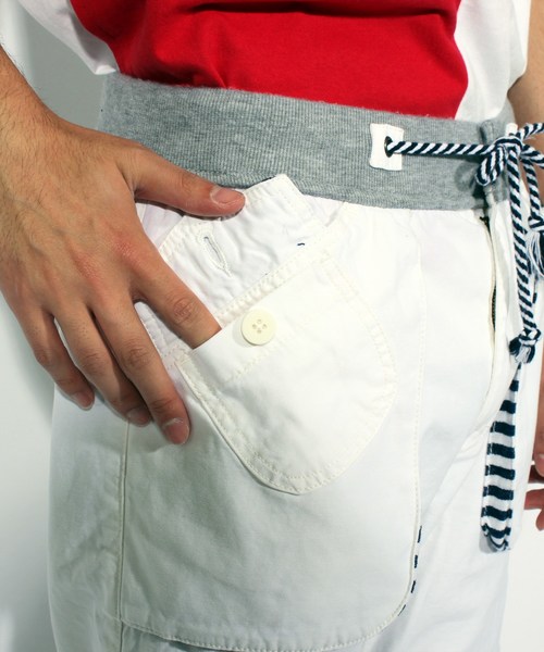 ８(eight)（エイト）の「ボーダー チノ クロップドパンツ ７分丈（チノパンツ・メンズ・ホワイト/ネイビー/ブラウン・MEDIUM/LARGE）」の13枚目の写真