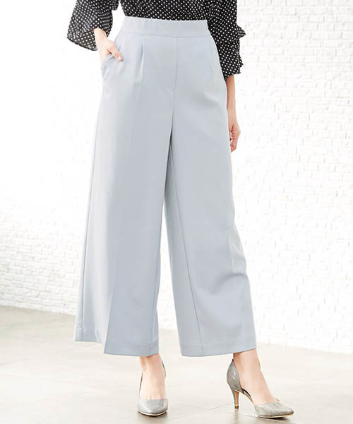 Pierrot(ピエロ)の「360°美脚見え ワイドパンツフルレングス センタープレス(その他パンツ・レディース・ホワイト/ブルー/ライトカーキ/グレイッシュベージュ/グレー/モカ/ブルーグリーン/スモークピンク/チャコール/ブラック/グリーン/ホワイト系その他/ネイビー/サンドベージュ/ピンクベージュ/ブラック系その他/ブラウン系その他/パープル系その他/キャメル/ブルー系その他/ベージュ系その他/グリーン系その他/ラベンダー/イエロー/テラコッタ/イエロー系その他/ベージュ系その他2/ブルーパープル/ブラウン系その他2/ピンク系その他・L/M)」の21枚目の写真