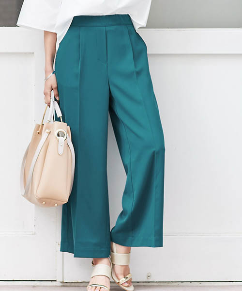 Pierrot(ピエロ)の「360°美脚見え ワイドパンツフルレングス センタープレス(その他パンツ・レディース・ホワイト/ブルー/ライトカーキ/グレイッシュベージュ/グレー/モカ/ブルーグリーン/スモークピンク/チャコール/ブラック/グリーン/ホワイト系その他/ネイビー/サンドベージュ/ピンクベージュ/ブラック系その他/ブラウン系その他/パープル系その他/キャメル/ブルー系その他/ベージュ系その他/グリーン系その他/ラベンダー/イエロー/テラコッタ/イエロー系その他/ベージュ系その他2/ブルーパープル/ブラウン系その他2/ピンク系その他・L/M)」の22枚目の写真