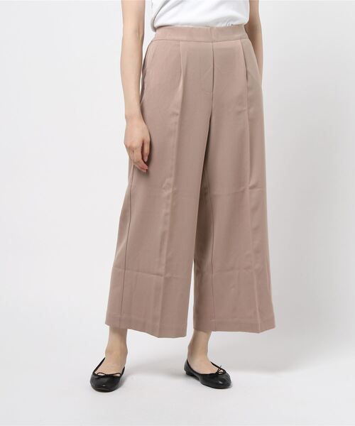 Pierrot(ピエロ)の「360°美脚見え ワイドパンツフルレングス センタープレス(その他パンツ・レディース・ホワイト/ブルー/ライトカーキ/グレイッシュベージュ/グレー/モカ/ブルーグリーン/スモークピンク/チャコール/ブラック/グリーン/ホワイト系その他/ネイビー/サンドベージュ/ピンクベージュ/ブラック系その他/ブラウン系その他/パープル系その他/キャメル/ブルー系その他/ベージュ系その他/グリーン系その他/ラベンダー/イエロー/テラコッタ/イエロー系その他/ベージュ系その他2/ブルーパープル/ブラウン系その他2/ピンク系その他・L/M)」の10枚目の写真