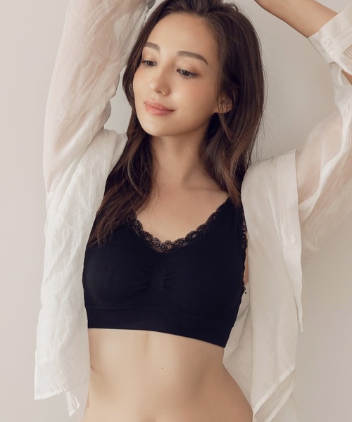 tu-hacci(ツーハッチ)の「ホック付き育乳ナイトブラ Light【ブラジャー単品】【ナイトブラ】(ナイトブラ・レディース・ホワイト/ブラック/ピンクベージュ/セージグリーン/スモークピンク・MEDIUM/LARGE/X-LARGE/SMALL)」の20枚目の写真