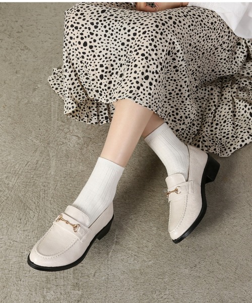 Shoes in Closet(シューズインクローゼット)の「《#極軽》超軽量 マニッシュ ビット ローファー 7636/6436(ローファー・レディース・ブラック/ブラック系その他/シルバー/ブラウン系その他5/ブラック系その他5/ダークブラウン/パイソン/ベージュ系その他5/キャメル/グレー系その他7/アイボリー/ブラウン系その他/グレー系その他6/イエロー系その他6/ブラック系その他6/ベージュ系その他6/ブラウン系その他6/ブラック系6/ベージュ系6/ブラウン系6/グレー系6/ブラック系/ブラック系1/ベージュ系1/ブラウン系/ブラウン系1/オフホワイト/ブラウン系その他7/ブラック系5/ベージュ系5/ブラック×ホワイト/ホワイト×ブラウン・S/M/L/LL/XS/XXL/3L/5L/4L/6L)」の12枚目の写真