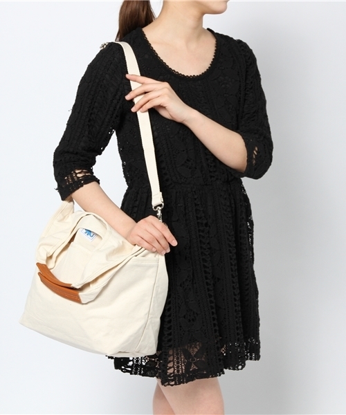 CIAOPANIC(チャオパニック)の「【Ciaopanic】 キャンバス2WAYショルダー(ショルダーバッグ・レディース・ホワイト/ネイビー/ブラック・FREE)」の9枚目の写真