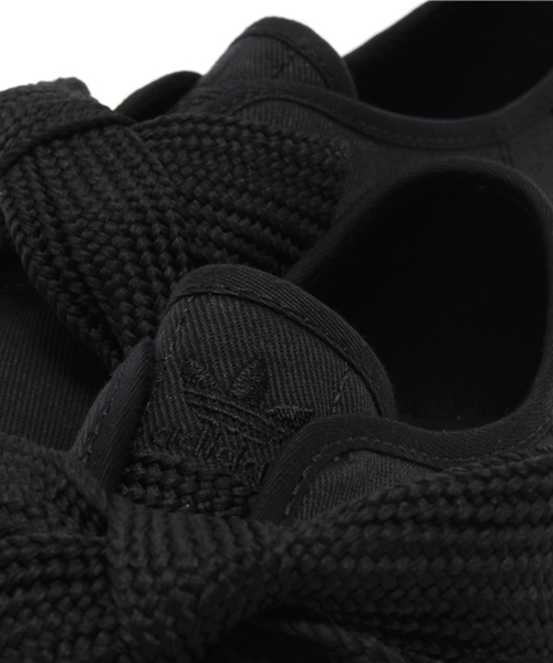 adidas Originals（アディダスオリジナルス）の「日本限定 アディダス オリジナルス リレース adidas Originals RELACE LOW W BS B35190（スニーカー・レディース・ブラック・23.5cm/23cm/24.5cm/24cm/22.5cm）」の5枚目の写真