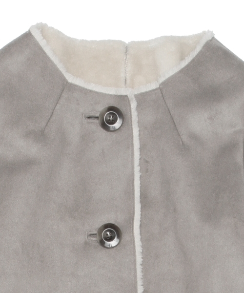 Ray BEAMS（レイビームス）の「Ray BEAMS / フェイクムートン ノーカラー コート（ムートンコート・レディース・ライトグレー/ブラウン系その他・0/1）」の22枚目の写真