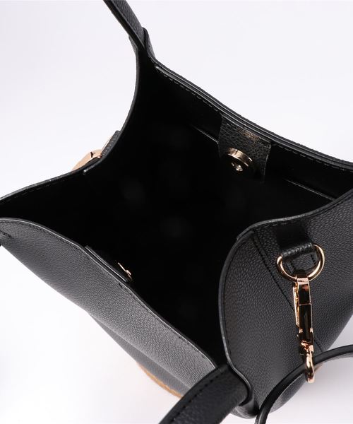 INTERPLANET（インタープラネット）の「合皮＊ジュートＢＡＧ（ショルダーバッグ・レディース・ブラック/カーキ・フリー）」の5枚目の写真