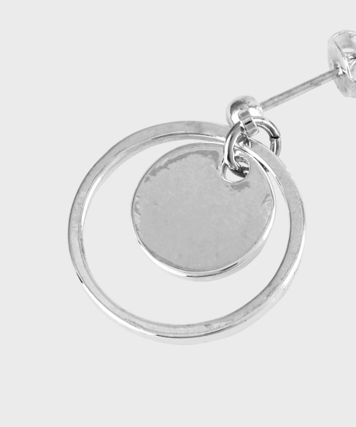 NONENON(ノンノン)の「『NONENON』NEW MOON EARRING / ノンノン ニュー ムーン サークル モチーフ ピアス イヤリング(ピアス(両耳用)・メンズ・シルバー・FREE)」の2枚目の写真