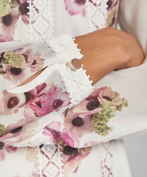 Ted Baker（テッドベーカー）の「SUNDEE 花柄xレースパネル