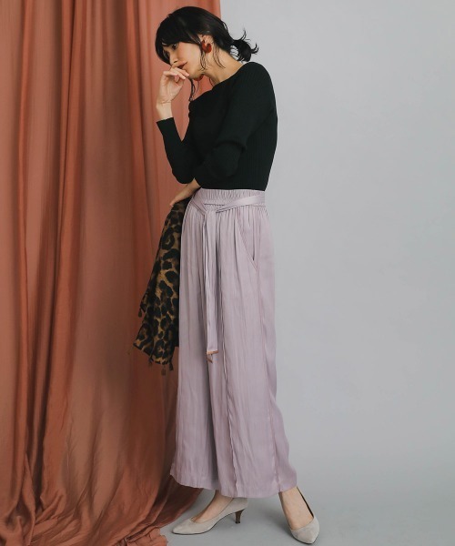 Bou Jeloud（ブージュルード）の「ベルトツキサテントリムパンツ（その他パンツ・レディース・パープル/ブラウン・38）」の22枚目の写真