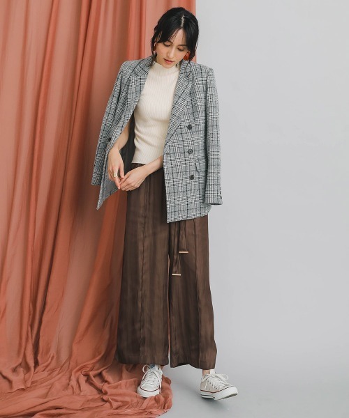 Bou Jeloud（ブージュルード）の「ベルトツキサテントリムパンツ（その他パンツ・レディース・パープル/ブラウン・38）」の6枚目の写真