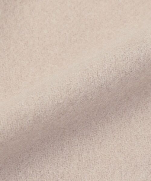 SHIPS（シップス）の「ソリッドカシミヤストール 20FW◇（ストール/ショール・レディース・ブラック/ライトグレー/ベージュ/スカイブルー/ピンク・ONE SIZE）」の15枚目の写真