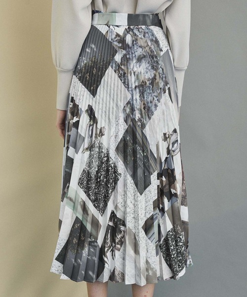 UNITED TOKYO(ユナイテッドトウキョウ)の「フォトコラージュプリーツスカート(スカート・レディース・グレー/マルチ・0)」の15枚目の写真