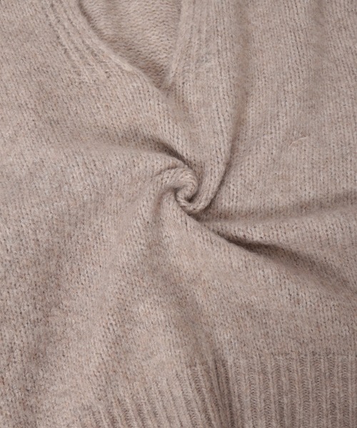 fifth（フィフス）の「Vネックドルマンスリーブふんわりニット（ニット/セーター・レディース・ホワイト/ベージュ・MEDIUM）」の9枚目の写真