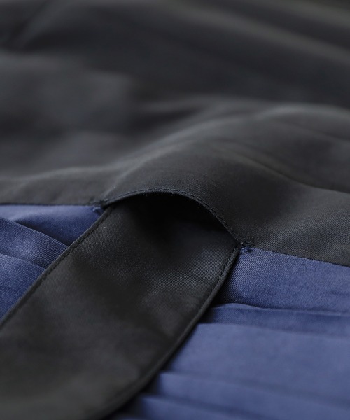 kOhAKU（コハク）の「『バイカラーアシメプリーツワンピース』（ワンピース・レディース・ブラック・1/2）」の17枚目の写真