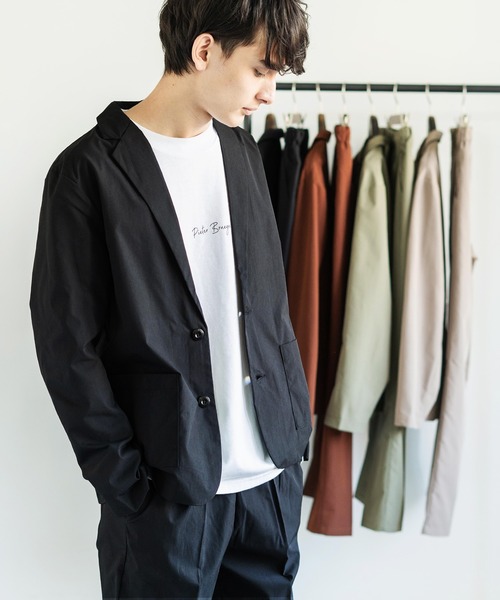 Rocky Monroe（ロッキーモンロー）の「【セットアップ】ストレッチセットアップ テーラードジャケット&テーパードパンツ（セットアップ・メンズ・ブラック/グレイッシュベージュ/カーキ/ブラウン・M/L）」の3枚目の写真