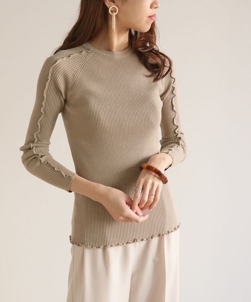 HER CLOSET(ハークローゼット)の「【HERCLOSET】メロウデザインクルーネックリブニット(ニット/セーター・レディース・ブラック/ライトグリーン/アイボリー/グレイッシュベージュ・M)」の3枚目の写真