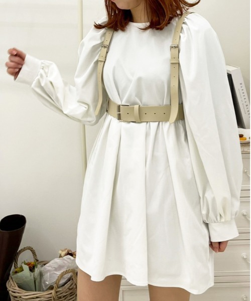 apres jour(アプレジュール)の「ハーネスベルト付きチュニック【ZOZOTOWN限定アイテム】(チュニック・レディース・モカ/ブラック/オフホワイト・X-LARGE/フリー)」の6枚目の写真