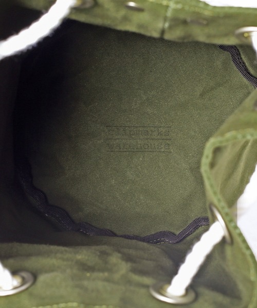 WAIPER.inc（ワイパーインク）の「clipmarks warehouse クリップマークス ウェアハウス cross クロス　巾着バッグ（ショルダーバッグ・メンズ・オリーブ/マスタード/ナチュラル・ONE SIZE）」の9枚目の写真