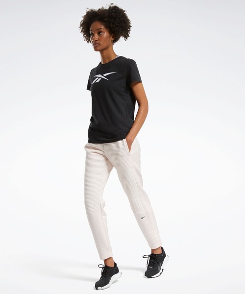 Reebok（リーボック）の「トレーニング エッセンシャルズ ベクター グラフィック Tシャツ /  Training Essentials Vector Graphic Tee（Tシャツ/カットソー・レディース・ホワイト/ブラック/ヘザーグレー・X-SMALL/SMALL/MEDIUM/LARGE/X-LARGE）」の9枚目の写真
