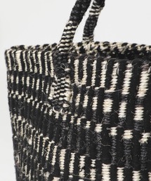 かぐれ（カグレ）の「アフリカンスクエア サイザルバッグ10×12（かご