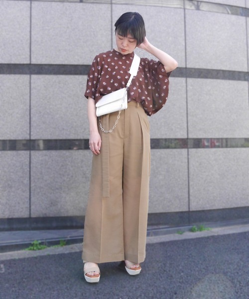 UNITED NUDE（ユナイテッドヌード）の「UNITED NUDE  “DELTA WEDGE” サンダル（サンダル・レディース・ベージュ・38/36/37/35/39）」の4枚目の写真