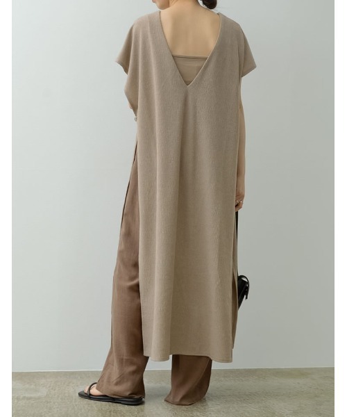 Re:EDIT（リエディ）の「前後2WAY楊柳カットソーロングベスト（ベスト・レディース・ブラック/ベージュ/カーキ・LARGE/SHORT/MEDIUM）」の11枚目の写真