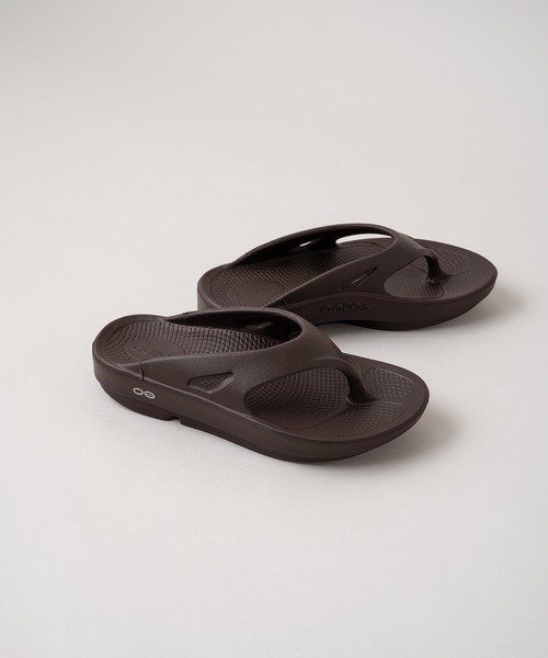LOUNGEDRESS（ラウンジドレス）の「【OOFOS/ウーフォス】Original サンダル（サンダル・レディース・モカ/ブラック/ベージュ・22cm/24cm/25cm/26cm/23cm）」の3枚目の写真