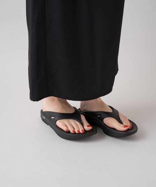 LOUNGEDRESS（ラウンジドレス）の「【OOFOS/ウーフォス】Original サンダル（サンダル・レディース・モカ/ブラック/ベージュ・22cm/24cm/25cm/26cm/23cm）」の14枚目の写真