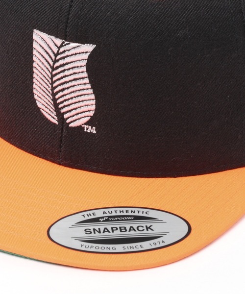 URBAN ISLAND SOCIETY（アーバンアイランドソサエティ）の「【URBAN ISLAND SOCIETY（アーバンアイランドソサエティ）】BASE CAP（キャップ・メンズ・ホワイト/ブラック/グレー/レッド/オレンジ・FREE）」の15枚目の写真