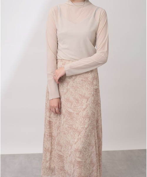 MAISON BREEZE(メゾンブリーズ)の「【MAISON BREEZE】シアーカットソーボトルネックプルオーバー×キャミセット 15155501(Tシャツ/カットソー・レディース・ブラック/オフホワイト/グレイッシュベージュ・FREE)」の7枚目の写真
