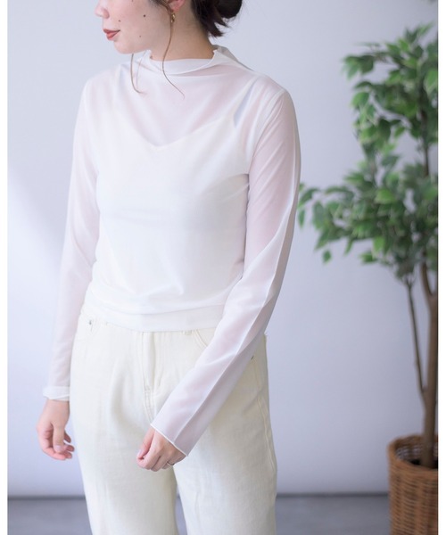 MAISON BREEZE(メゾンブリーズ)の「【MAISON BREEZE】シアーカットソーボトルネックプルオーバー×キャミセット 15155501(Tシャツ/カットソー・レディース・ブラック/オフホワイト/グレイッシュベージュ・FREE)」の12枚目の写真
