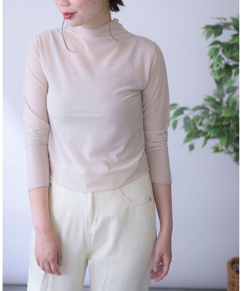 MAISON BREEZE(メゾンブリーズ)の「【MAISON BREEZE】シアーカットソーボトルネックプルオーバー×キャミセット 15155501(Tシャツ/カットソー・レディース・ブラック/オフホワイト/グレイッシュベージュ・FREE)」の13枚目の写真