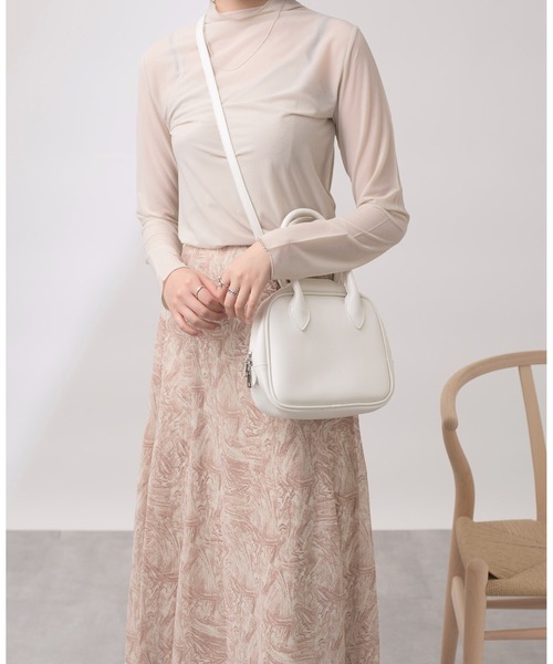 MAISON BREEZE(メゾンブリーズ)の「【MAISON BREEZE】シアーカットソーボトルネックプルオーバー×キャミセット 15155501(Tシャツ/カットソー・レディース・ブラック/オフホワイト/グレイッシュベージュ・FREE)」の16枚目の写真