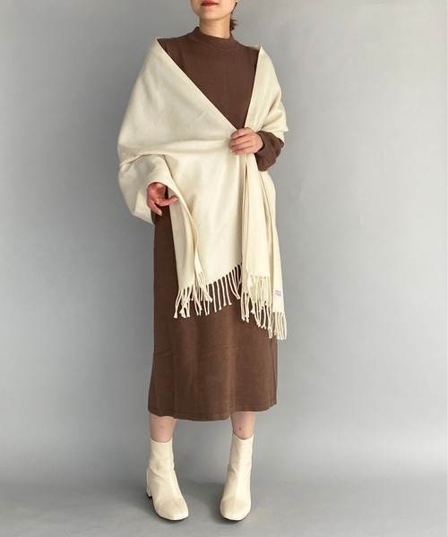 PICCIN（ピッチン）の「大判無地ストール（ストール/ショール・レディース・ライトベージュ/ライトグレー/アイボリー/ブルー・FREE）」の5枚目の写真