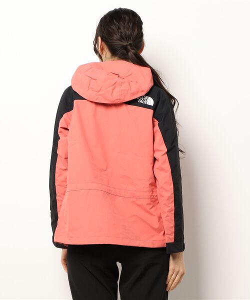 THE NORTH FACE(ザノースフェイス)の「【THE NORTH FACE】NPW61831 MOUNTAIN LIGHT JACKET(その他アウター・レディース・ローズ・SMALL/MEDIUM)」の4枚目の写真