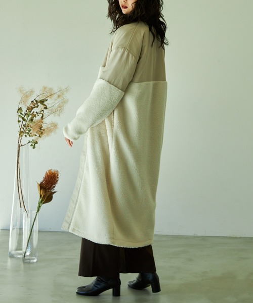 VACANCY(ヴァカンシー)の「ボア切替ノーカラーロングコート(ノーカラーコート・レディース・アイボリー/モカ/ブラック・FREE)」の10枚目の写真