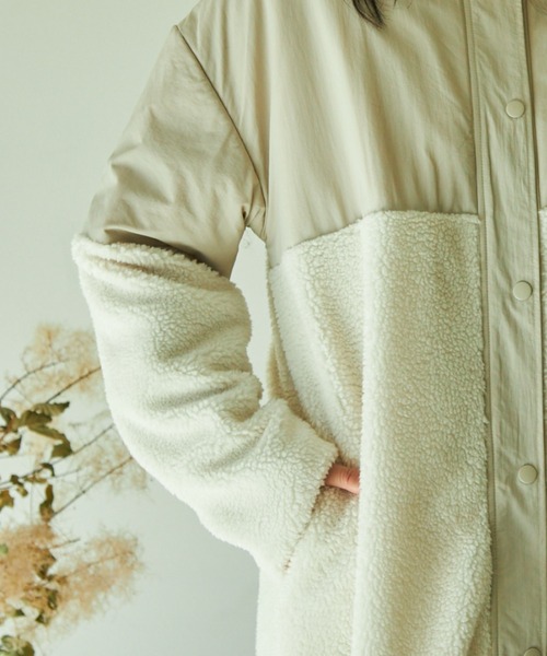 VACANCY(ヴァカンシー)の「ボア切替ノーカラーロングコート(ノーカラーコート・レディース・アイボリー/モカ/ブラック・FREE)」の12枚目の写真