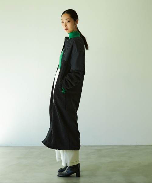 VACANCY(ヴァカンシー)の「ボア切替ノーカラーロングコート(ノーカラーコート・レディース・アイボリー/モカ/ブラック・FREE)」の20枚目の写真