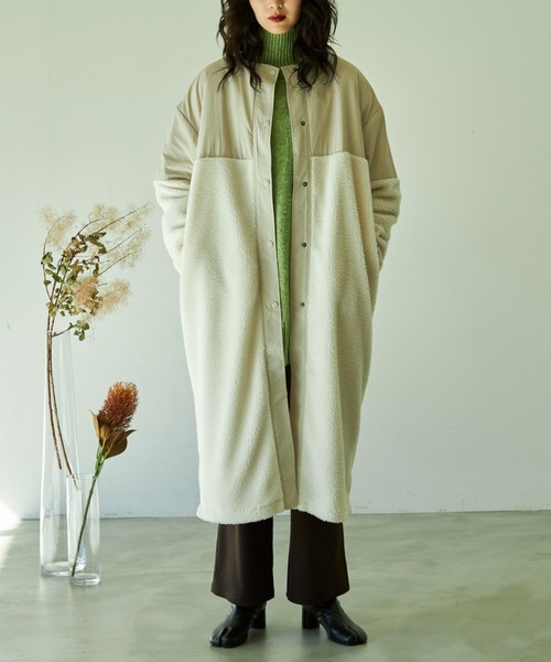 VACANCY(ヴァカンシー)の「ボア切替ノーカラーロングコート(ノーカラーコート・レディース・アイボリー/モカ/ブラック・FREE)」の4枚目の写真