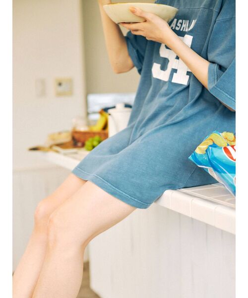 Ungrid（アングリッド）の「ビックシルエットナンバリングTee（Tシャツ/カットソー・レディース・オフホワイト/レッド/ブルー・FREE）」の8枚目の写真