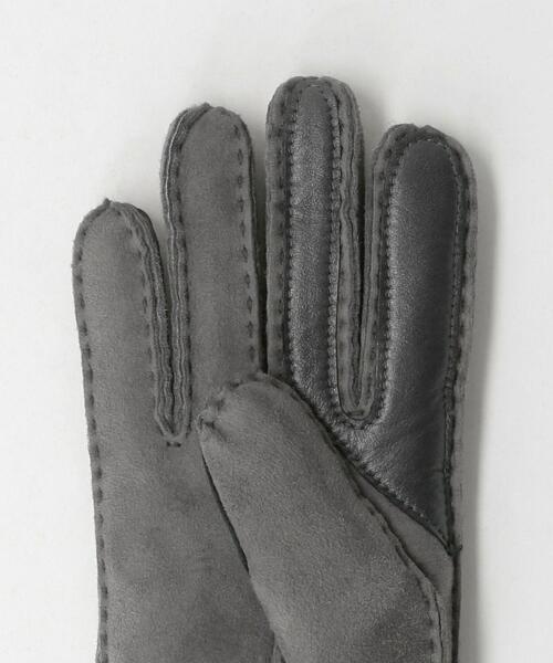 UGG（アグ）の「＜UGG(アグ)＞SEAMED TECH グローブ -スマートフォン対応-◆（手袋・レディース・ブラウン/ブラック/ダークグレー・M）」の7枚目の写真