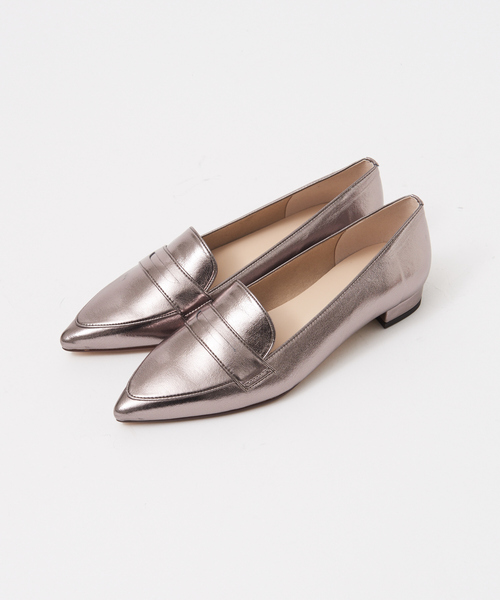 Au BANNISTER(オゥバニスター)の「【WEB限定/晴雨兼用】ポインテッドトゥ ローファー(ローファー・レディース・ブラック/オフホワイト/その他/ブロンズ・38/39/35/36/37)」の4枚目の写真