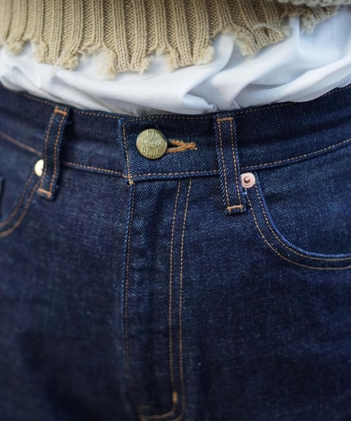 B'2nd(ビーセカンド)の「BIT BLUE(ビットブルー)ワイドストレートデニム(デニムパンツ・レディース・インディゴブルー・24/26/25/23)」の6枚目の写真