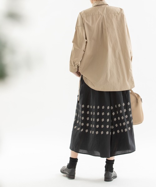 安価 ワタナベ nop de nod（ノップドゥノッド）の「リネンレーヨン裾パネル パンツ