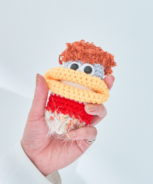 macaroni edge(マカロニエッジ)の「〈macaroni edge/マカロニエッジ〉毛糸のマスコット エアポッズケース(AirPods/AirPodsPro)(ヘッドフォン/イヤホン・レディース・マルチ/ピンク系2/ピンク系1/グリーン/カラフル/レッド系/ライトブルー/ライトグリーン/ライトベージュ・2/1/3)」の11枚目の写真