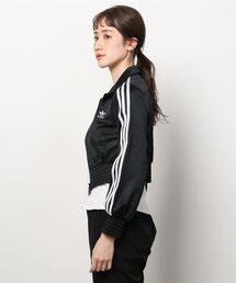 adidas（アディダス）の「アディカラー クラシックス ハイシャイン