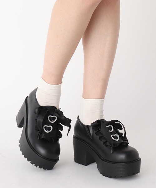 cs T&P(シーエスティーアンドピー)の「ハートフェイクパール付き厚底ローファーパンプス(パンプス・レディース・ブラック/ブラック系1/ネイビー系6・S/M/L/LL)」の10枚目の写真