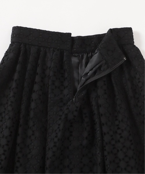 Noble（ノーブル）の「スクエアーレースコクーンスカート（スカート・レディース・ブラック/ホワイト・38/36）」の17枚目の写真