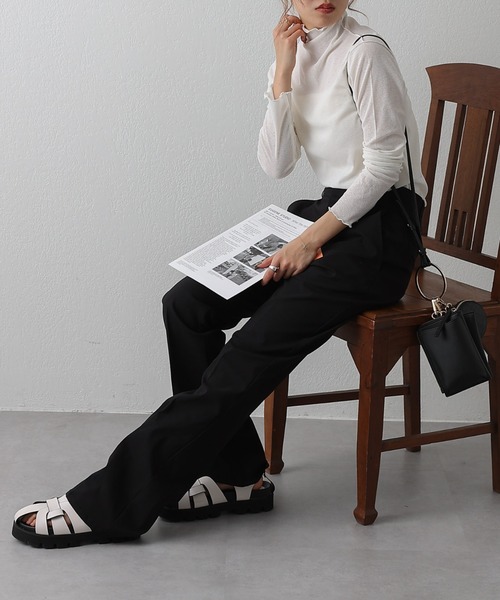 COLONY 2139（コロニートゥーワンスリーナイン）の「シアーネットメロータートルネックトップス（Tシャツ/カットソー・レディース・ブラック/オフホワイト・FREE）」の15枚目の写真